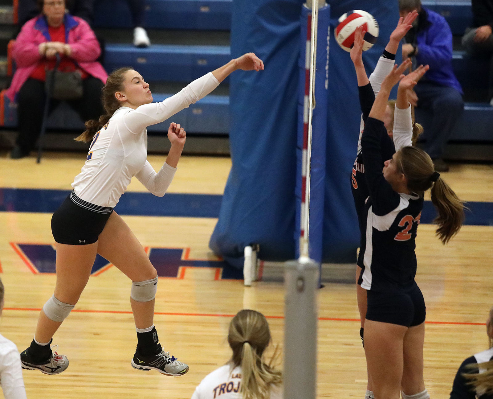 Maroa Forsyth vs New Berlin volleyball 18 10.29.18.jpg